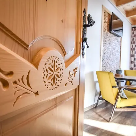 Sielski Zakatek בית אירוח זקופאנה